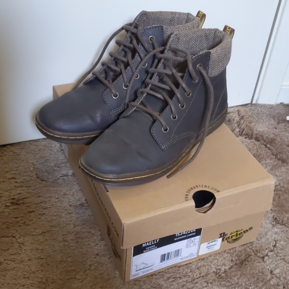 Dr Martins Meally women's 8